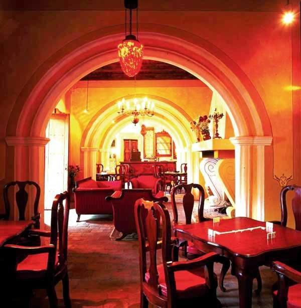 圣玛丽亚派拉多缪瑟酒店 La Trinitaria 外观 照片
